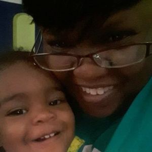 Meet your Posher, Simone